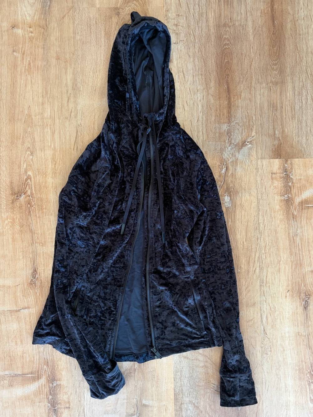 Lululemon Crushed Velvet Hooded Zip Jacket Black Size 8